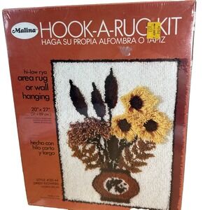 Vintage Malina Hook-A-Rug Kit Style #25/44 Dried Flowers Makes 20"X27"